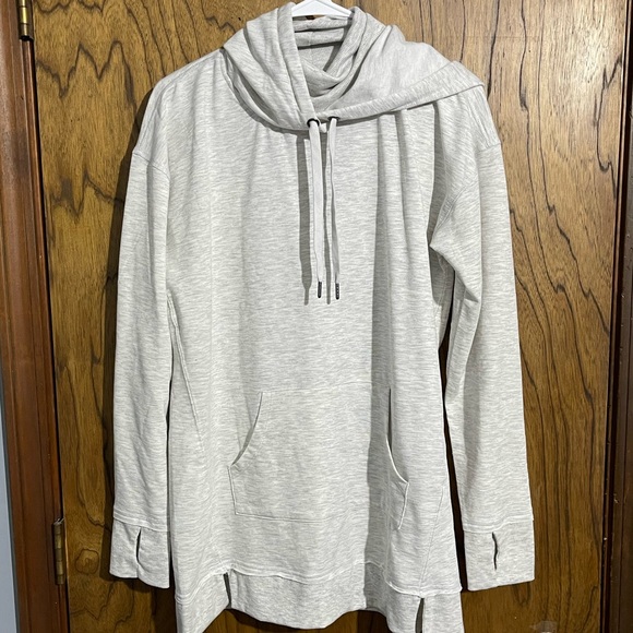 New w/o tags. Maurice’s athletic wear. Hoodie Sz small. - Picture 1 of 1